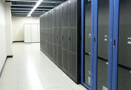 站長(cháng)，你還在用美國主機嗎？